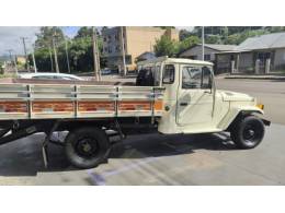 TOYOTA - BANDEIRANTE - 1986/1986 - Bege - Sob Consulta