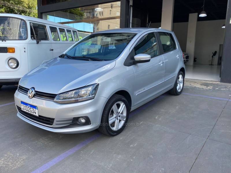 VOLKSWAGEN - FOX - 2016/2016 - Prata - Sob Consulta
