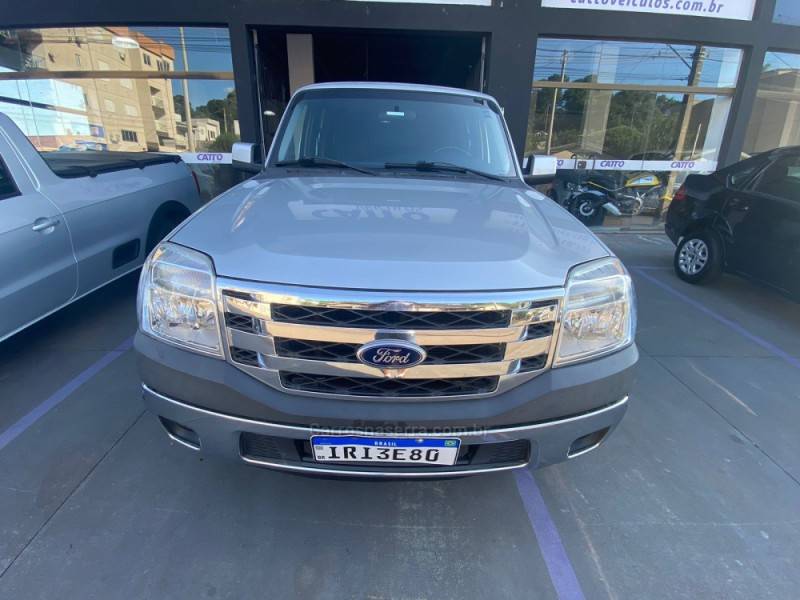FORD - RANGER - 2011/2011 - Prata - Sob Consulta