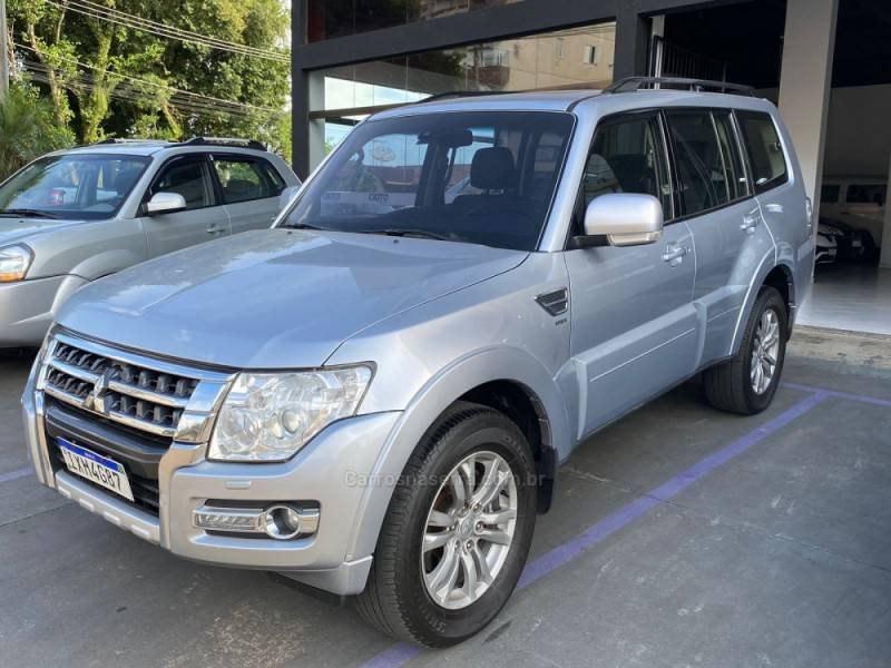 MITSUBISHI - PAJERO - 2016/2016 - Prata - Sob Consulta