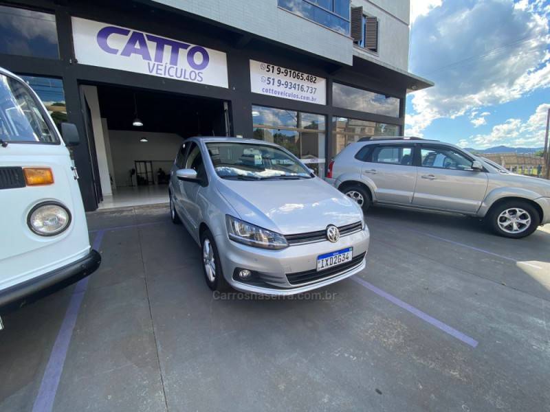 VOLKSWAGEN - FOX - 2016/2016 - Prata - Sob Consulta