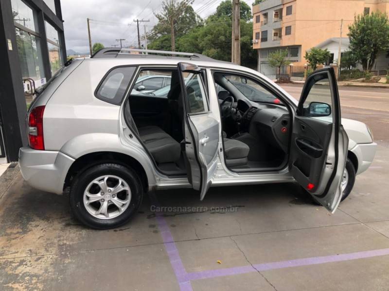 HYUNDAI - TUCSON - 2013/2013 - Prata - Sob Consulta