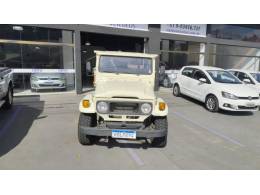 TOYOTA - BANDEIRANTE - 1986/1986 - Bege - Sob Consulta