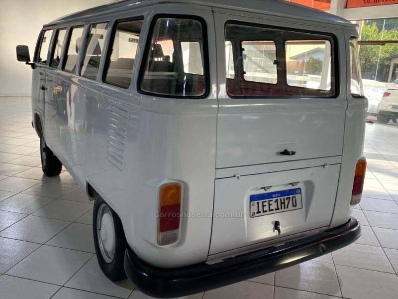 VOLKSWAGEN - KOMBI - 1996/1996 - Branca - Sob Consulta
